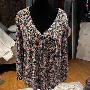 Vince Camuto Multicolor Floral V-Neck Blouse
